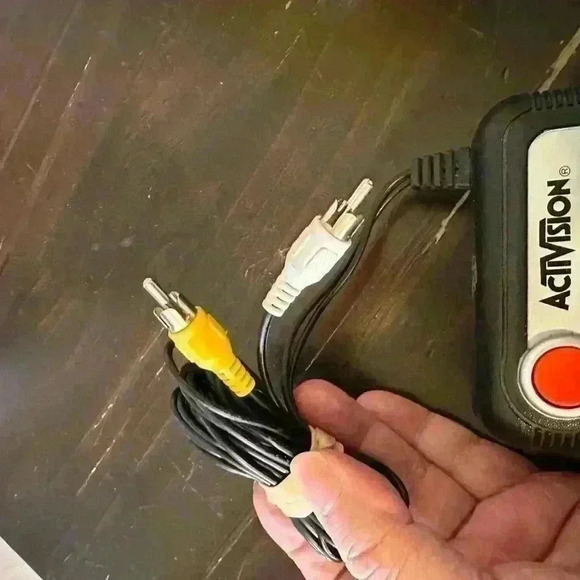 Activision Plug and Play TV Games Joystick 2004 Jakks Pacific Retro - Picture 4 of 5